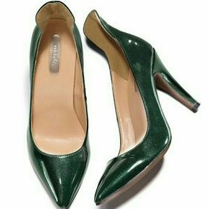 mark. Emerald Princess pumps Sparkling faux patent