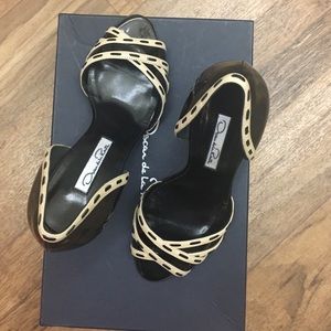 Shoe by Oscar de la Renta; almost as new;