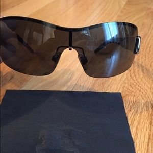 Burberry sunglasses
