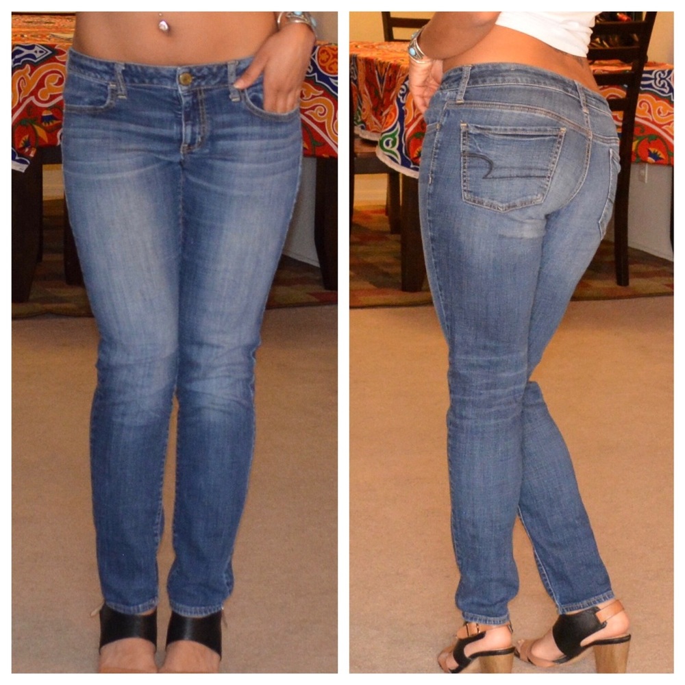 American Eagle Straight Leg Jeans
