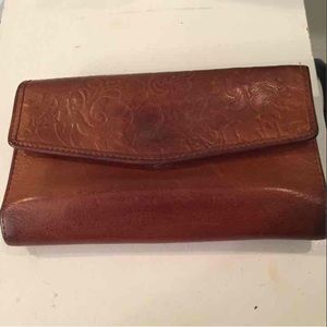 Fossil genuine leather wallet
