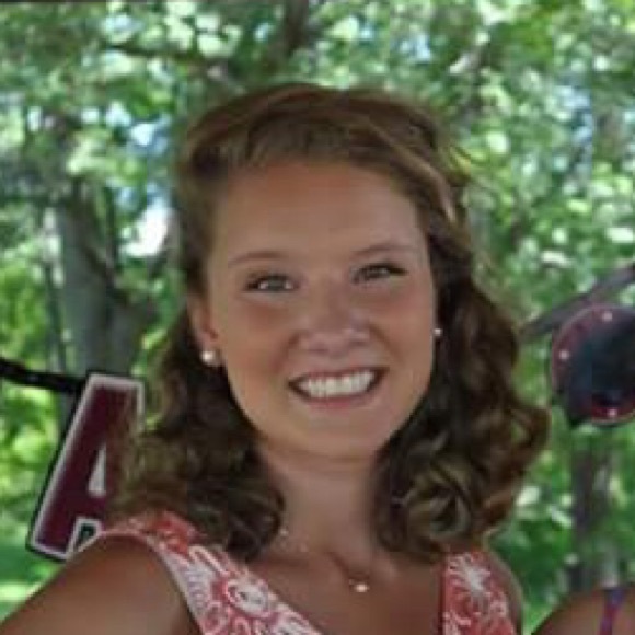 Meet your Posher, Elissa - Picture 1 of 1