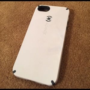Speck iPhone 5, 5S, SE phone case