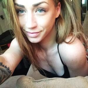 Meet your Posher, Mallory