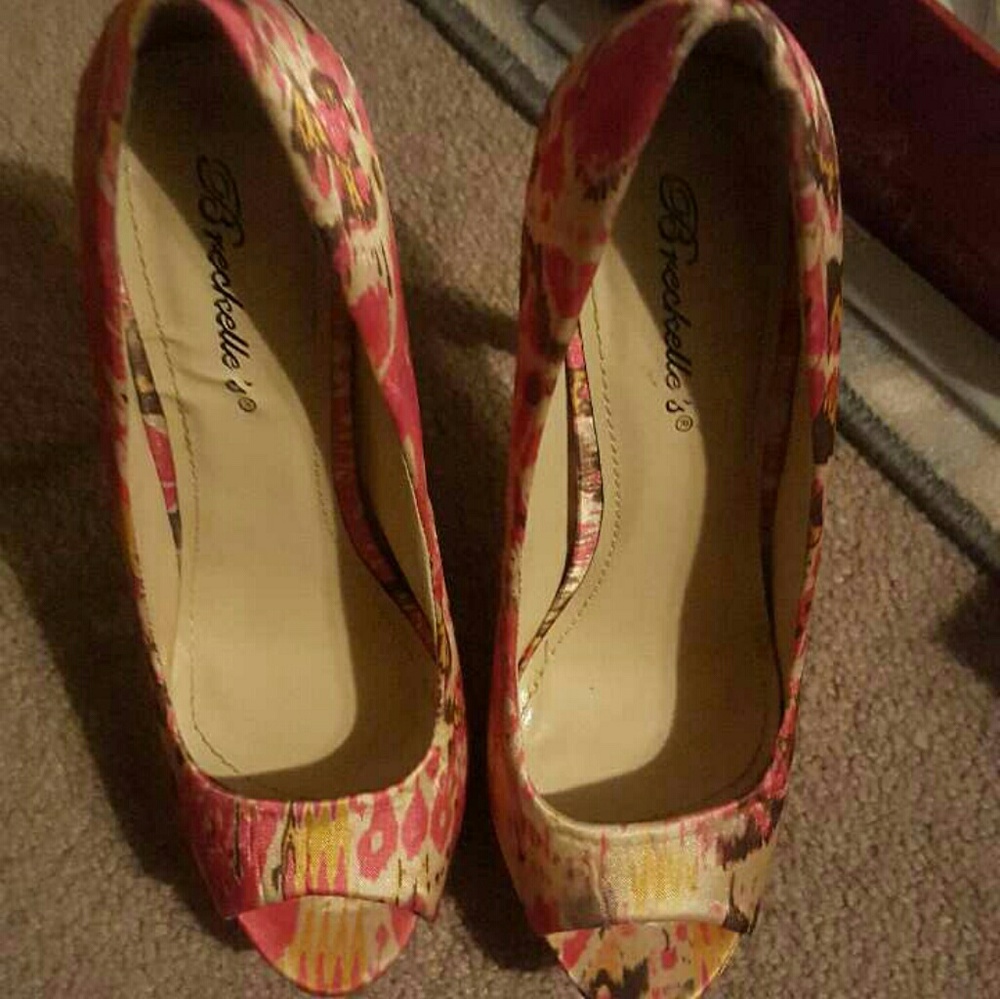 Peep toe stilettos