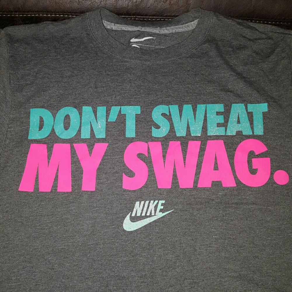 Nike'T - Picture 2 of 4