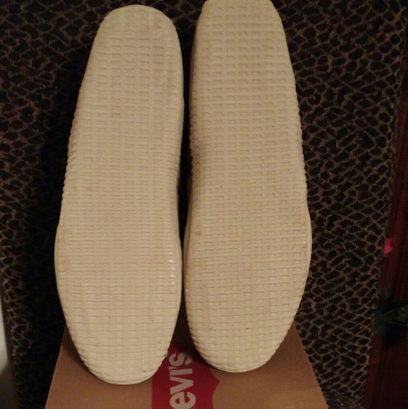 Levi's - Picture 3 of 5