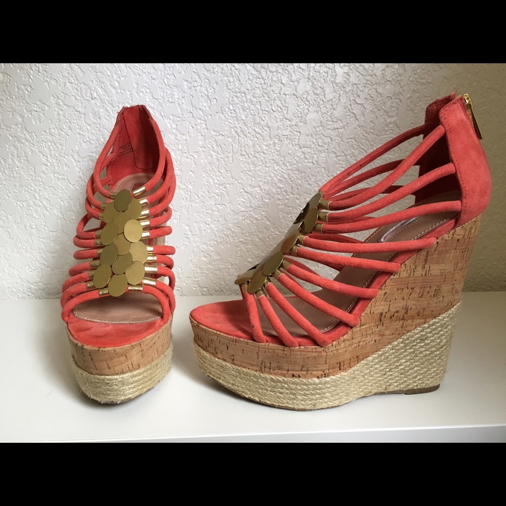 Bakers Coral Wedges (approx 5.5/6in). Like NEW!