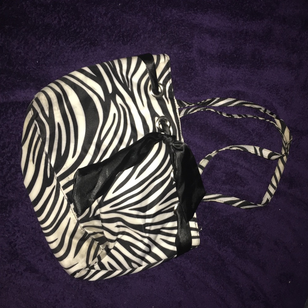 Zebra purse