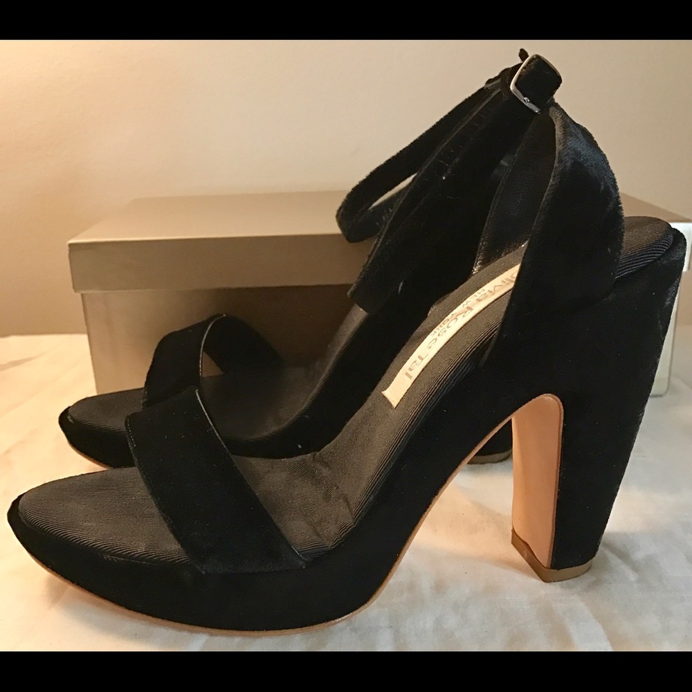 Oliver Rose Tal, Size 7, Black
