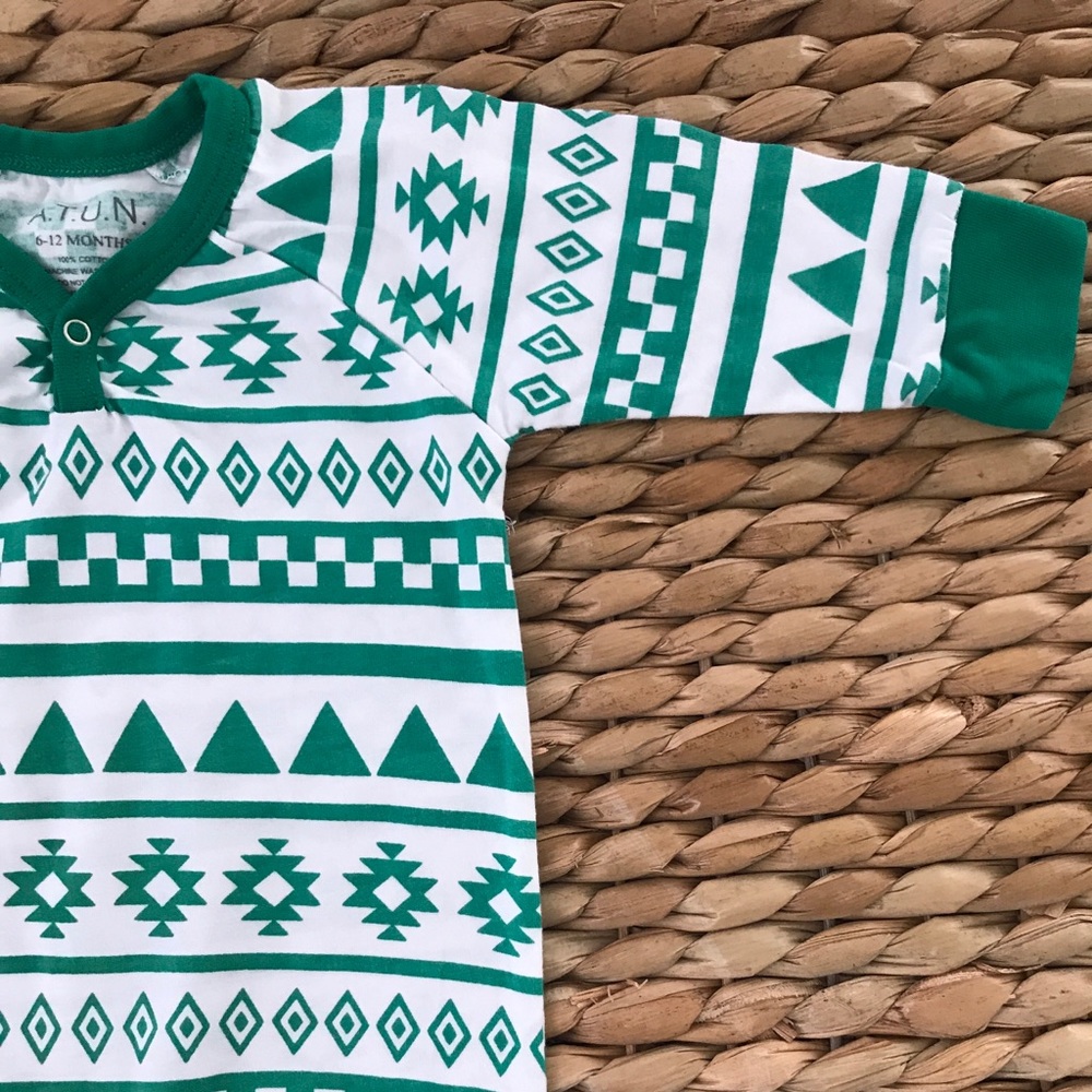 ♦️🆕♦️A.T.U.N. Printed onsie - Picture 7 of 7