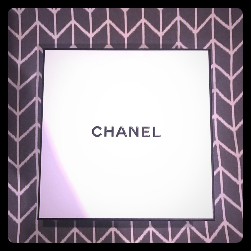 Authentic CHANEL Gift/Keepsake Box