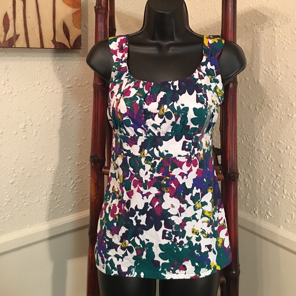 Ann Taylor Floral Design Tank✨