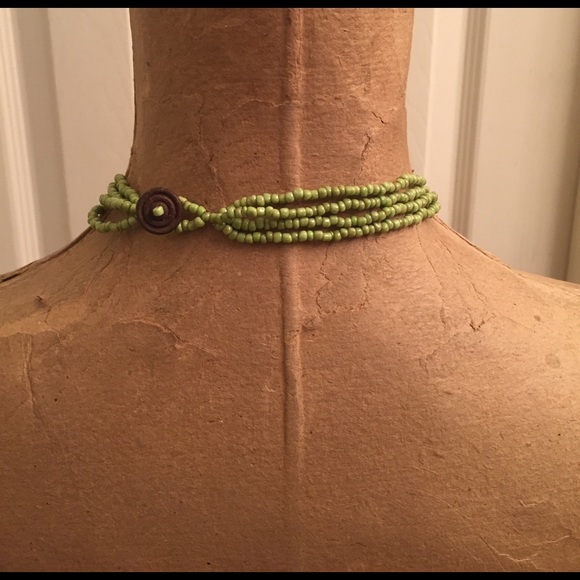 beaded shell necklace 🐚 - Picture 6 of 6