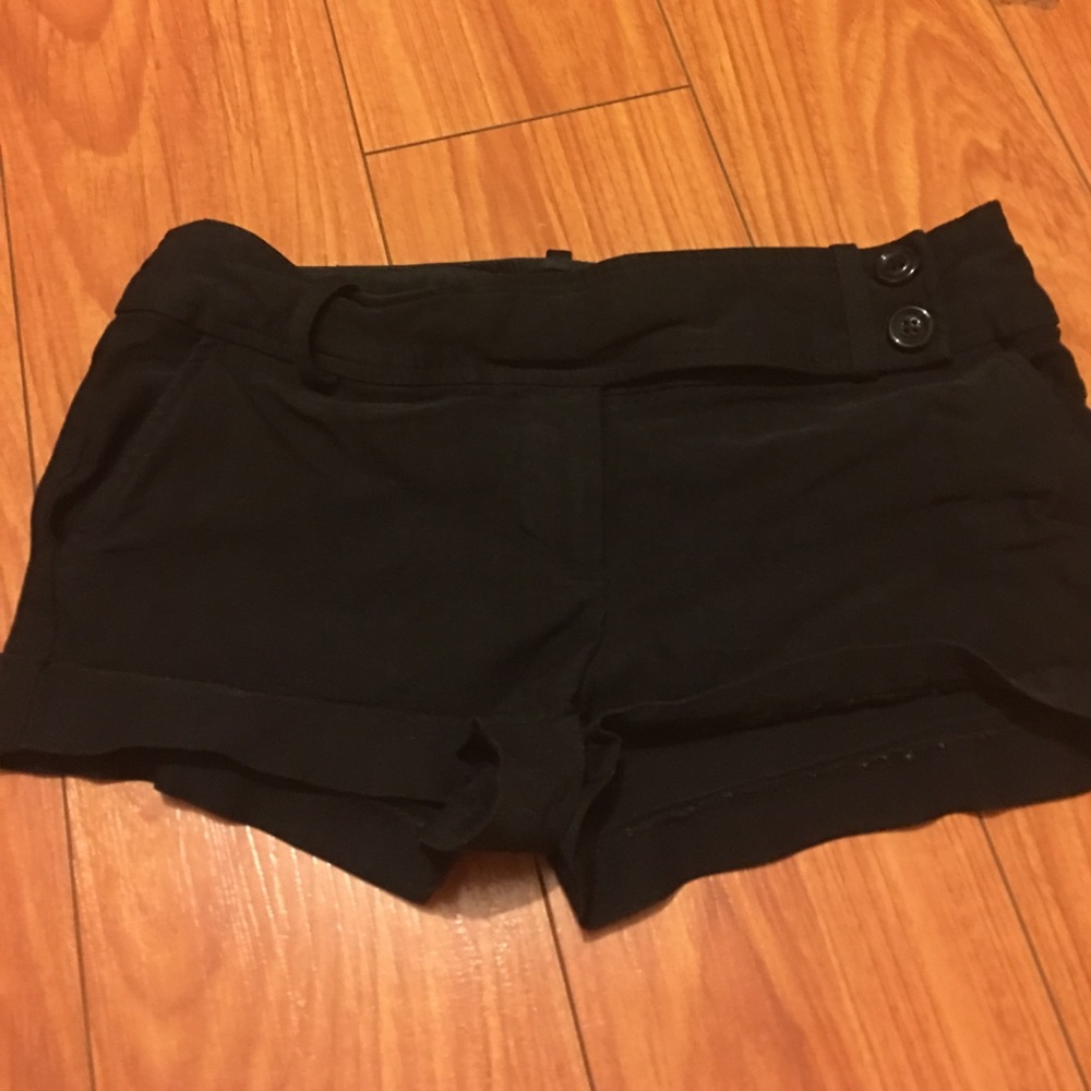 Black stretchy button shorts