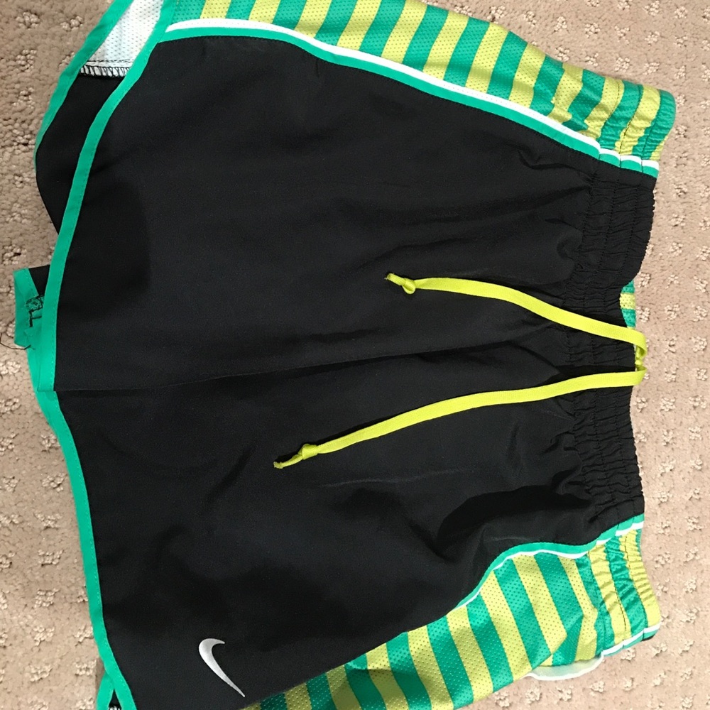 Nike running short