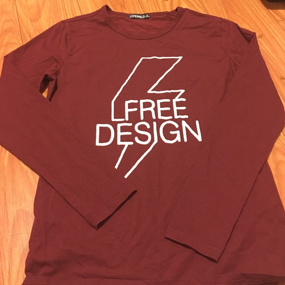 Printed "Free Design" burgundy long sleeve