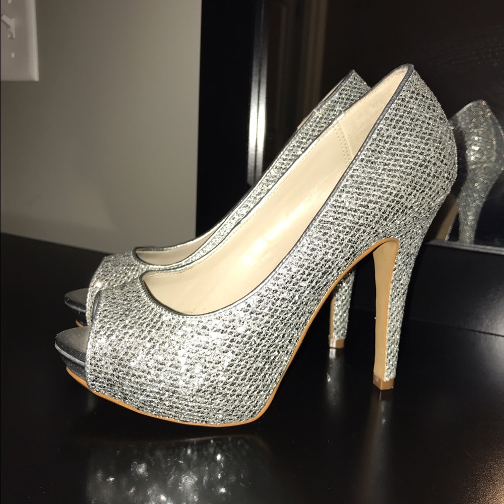 Sparkly Pumps