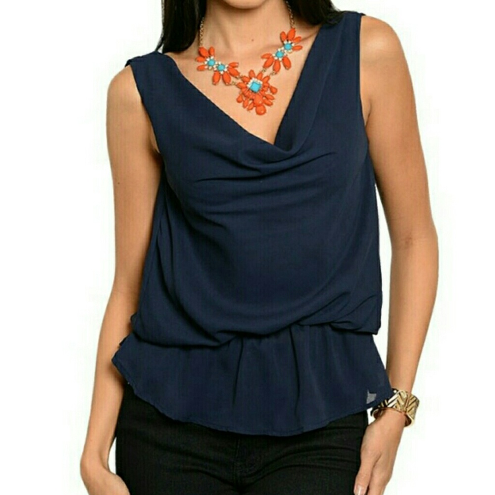NWT* Gorgeous Chained Open Back Top* Stunning* - Picture 2 of 2
