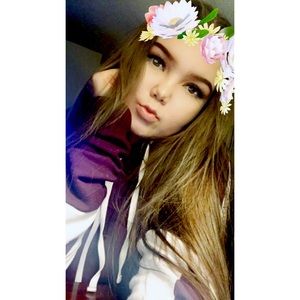 Meet your Posher, Brianna