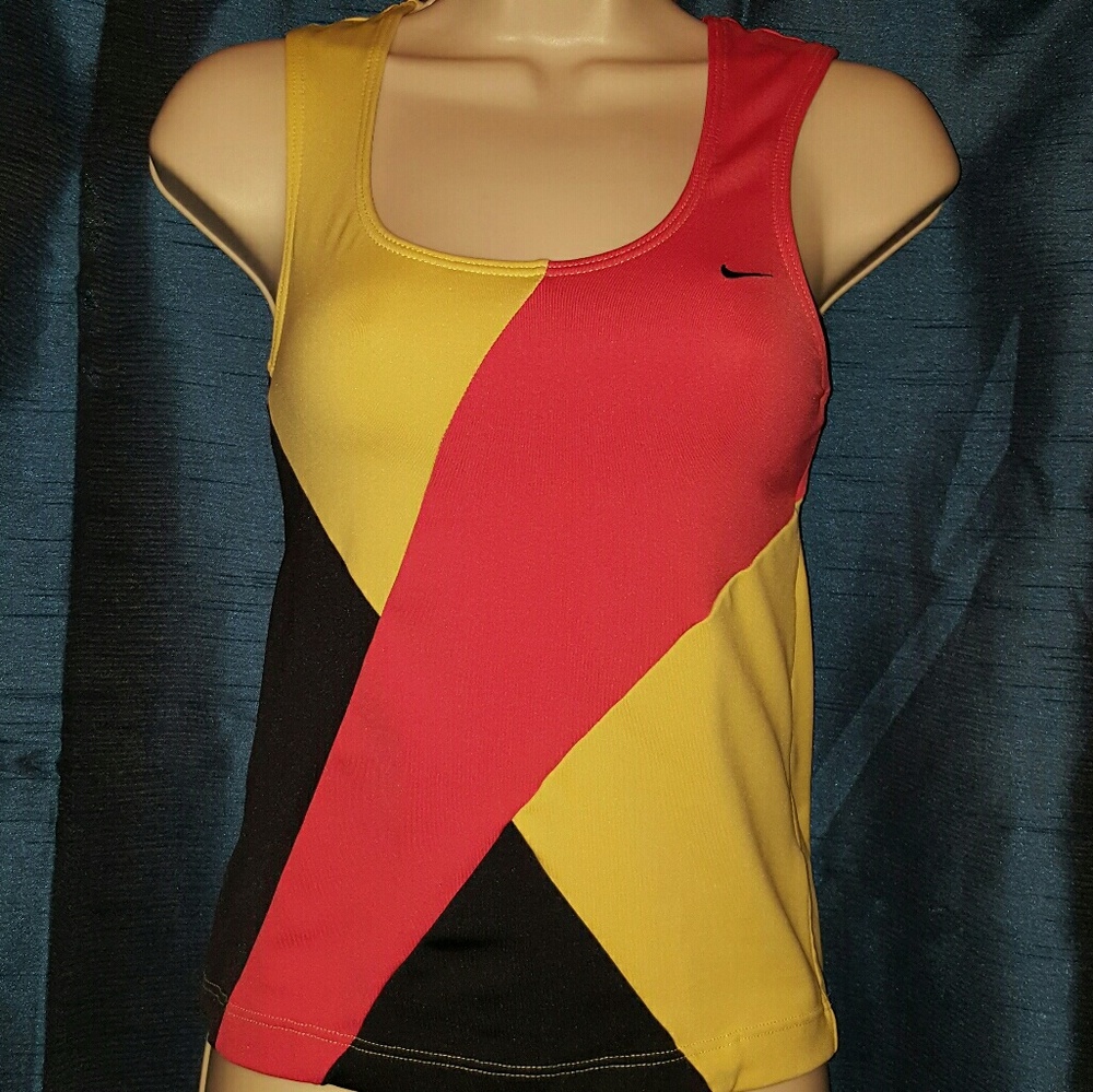 🚫SOLD🚫 Nike Tank Top Small-Like New