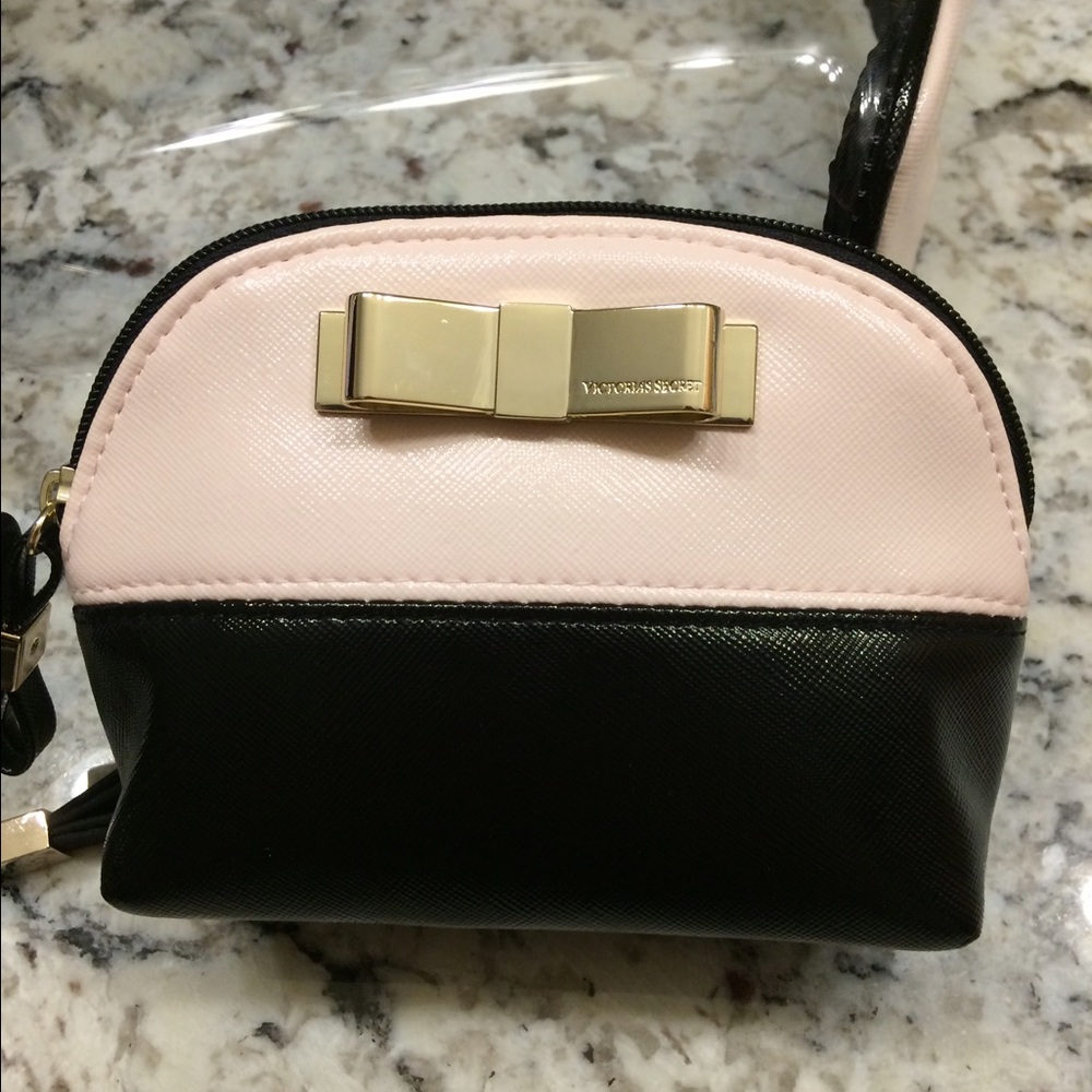 VS Bow Cosmetic Bag Trio - Picture 6 of 8