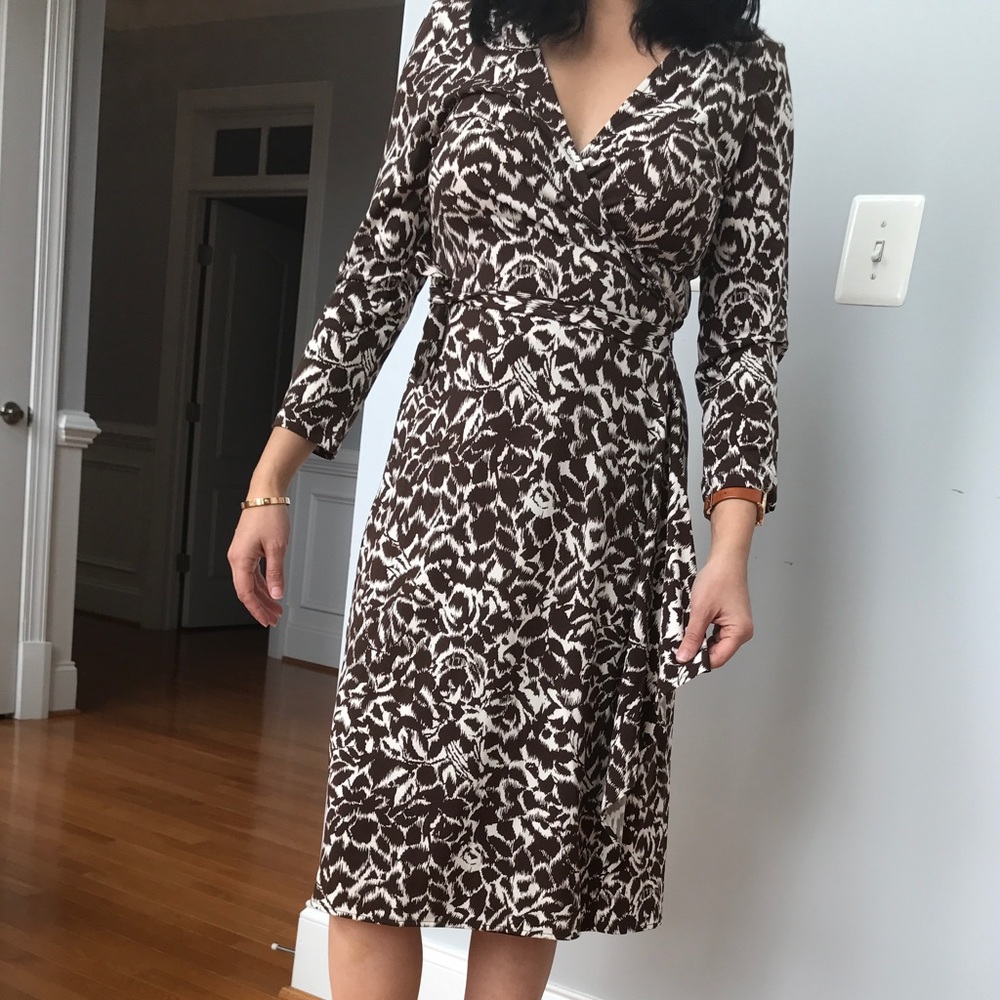 BCBG size S wrap dress brown floral pattern