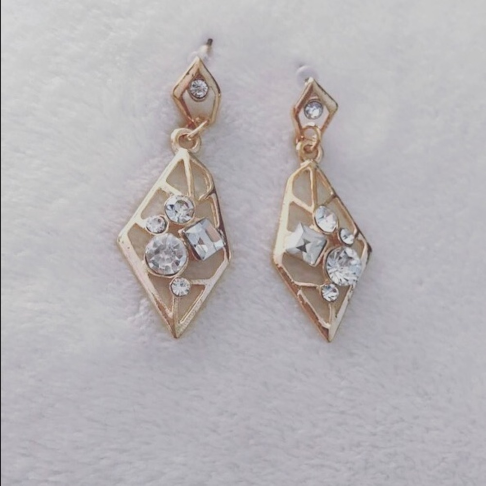 Gold leaf earrings