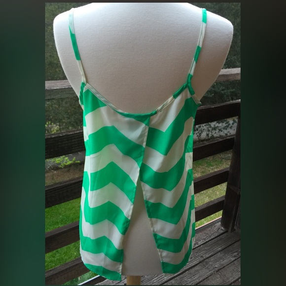 Summer Blouse Tank - Picture 2 of 4