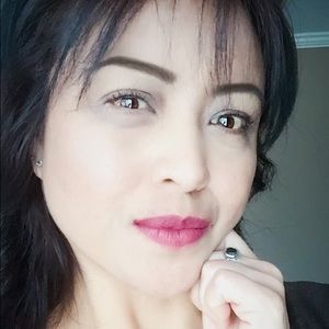 Meet your Posher, Adriana