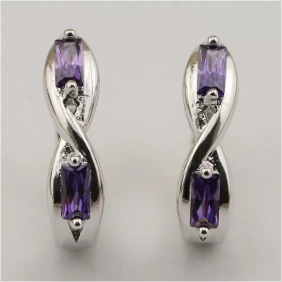🔴SOLD🔴Purple Amethyst & 18K White Gold Earrings - Picture 2 of 4
