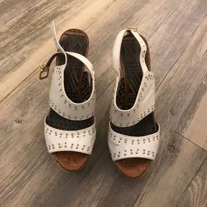 Jessica Simpson wedges