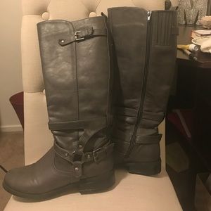 Charcoal Grey Guess Boots!
