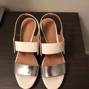Shoe