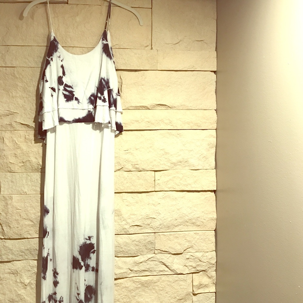 Gorgeous White and Blue Maxi dress