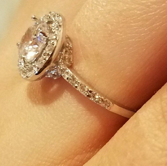 Real 925 sterling silver engagement promise ring - Picture 6 of 8
