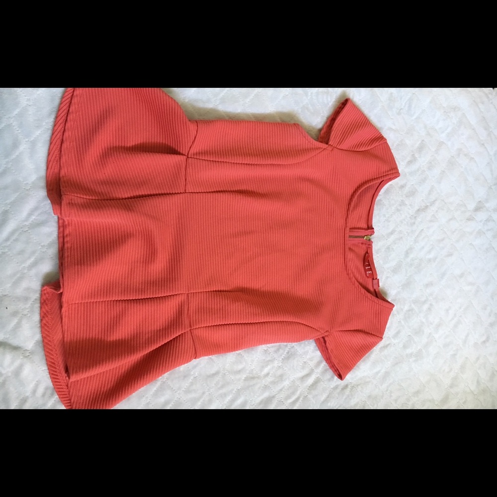 Plum top