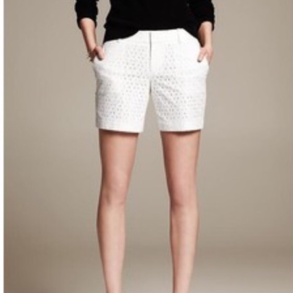 Eyelet shorts
