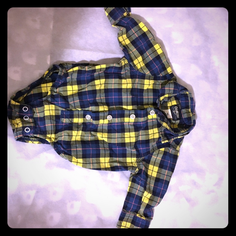 Plaid 9month onesie. Can fit smaller as well :)
