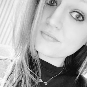 Meet your Posher, Destinee