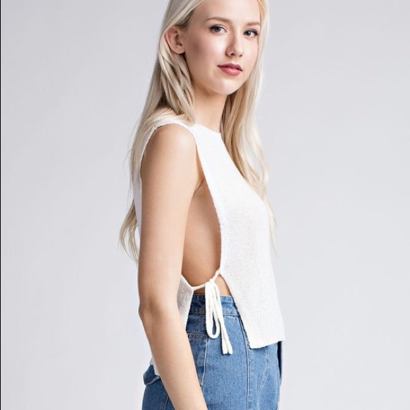 White sleeveless side tie open sides boho top - Picture 3 of 7