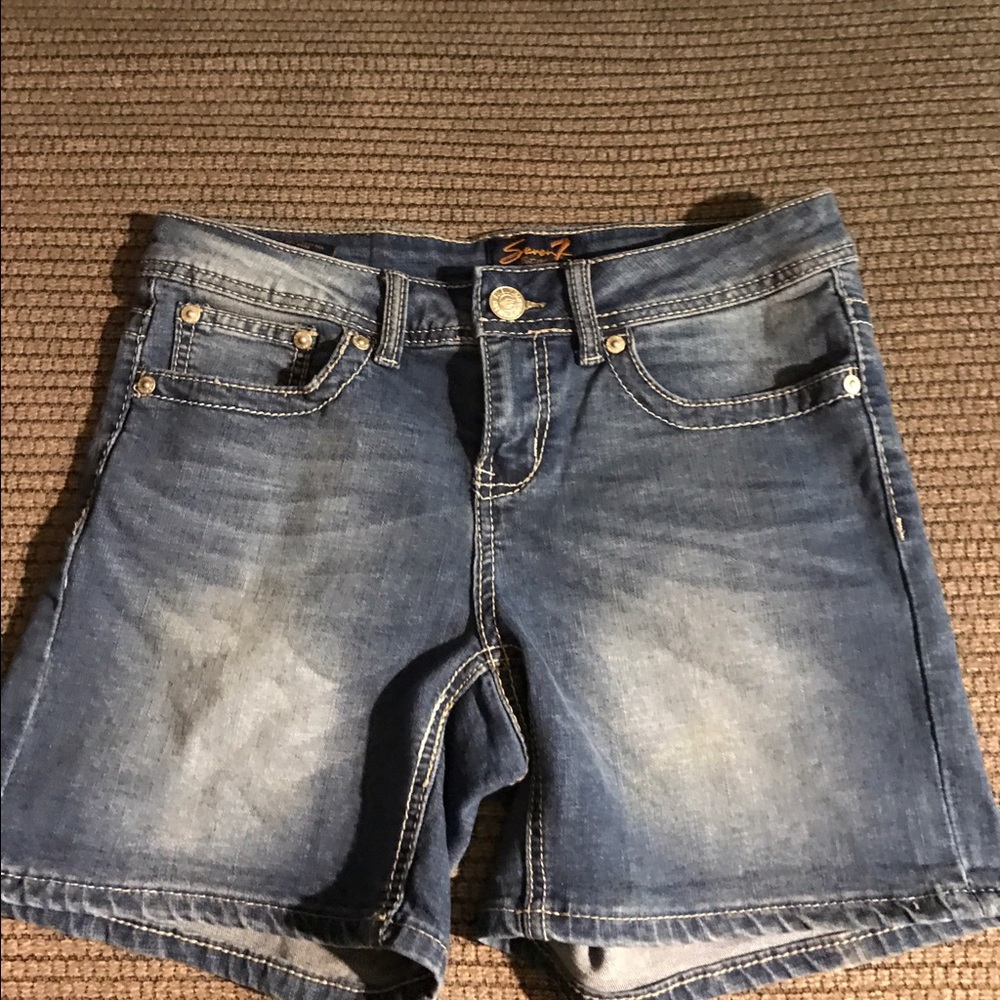 Seven Shorts Size 4
