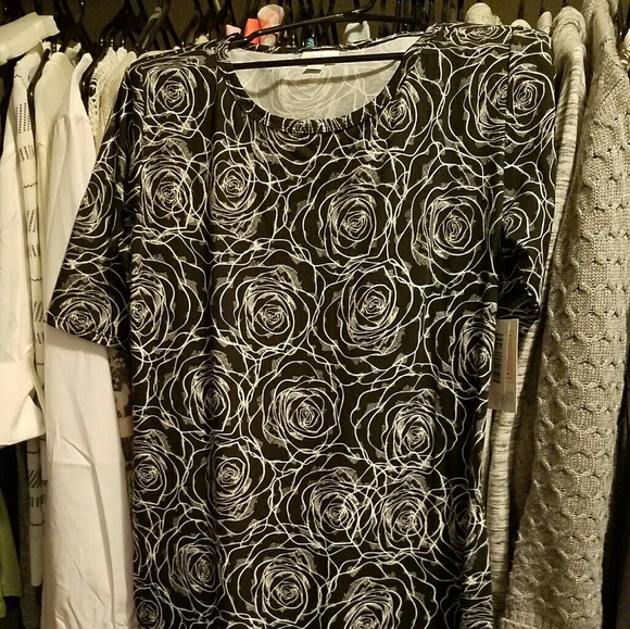 LuLaRoe Dresses & Skirts - NWT Lularoe HTF Unicorn Disney Roses Julia
