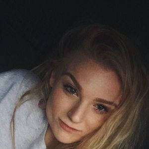 Meet your Posher, Michaela