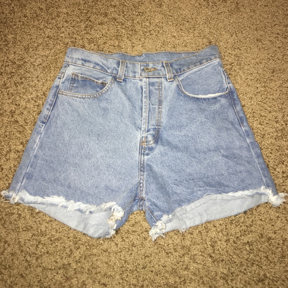 Brandy Melville jeans cut off size medium