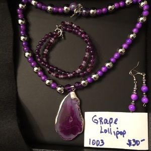 Jewelry necklace set