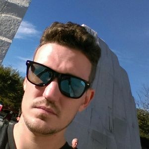 Meet your Posher, Richard