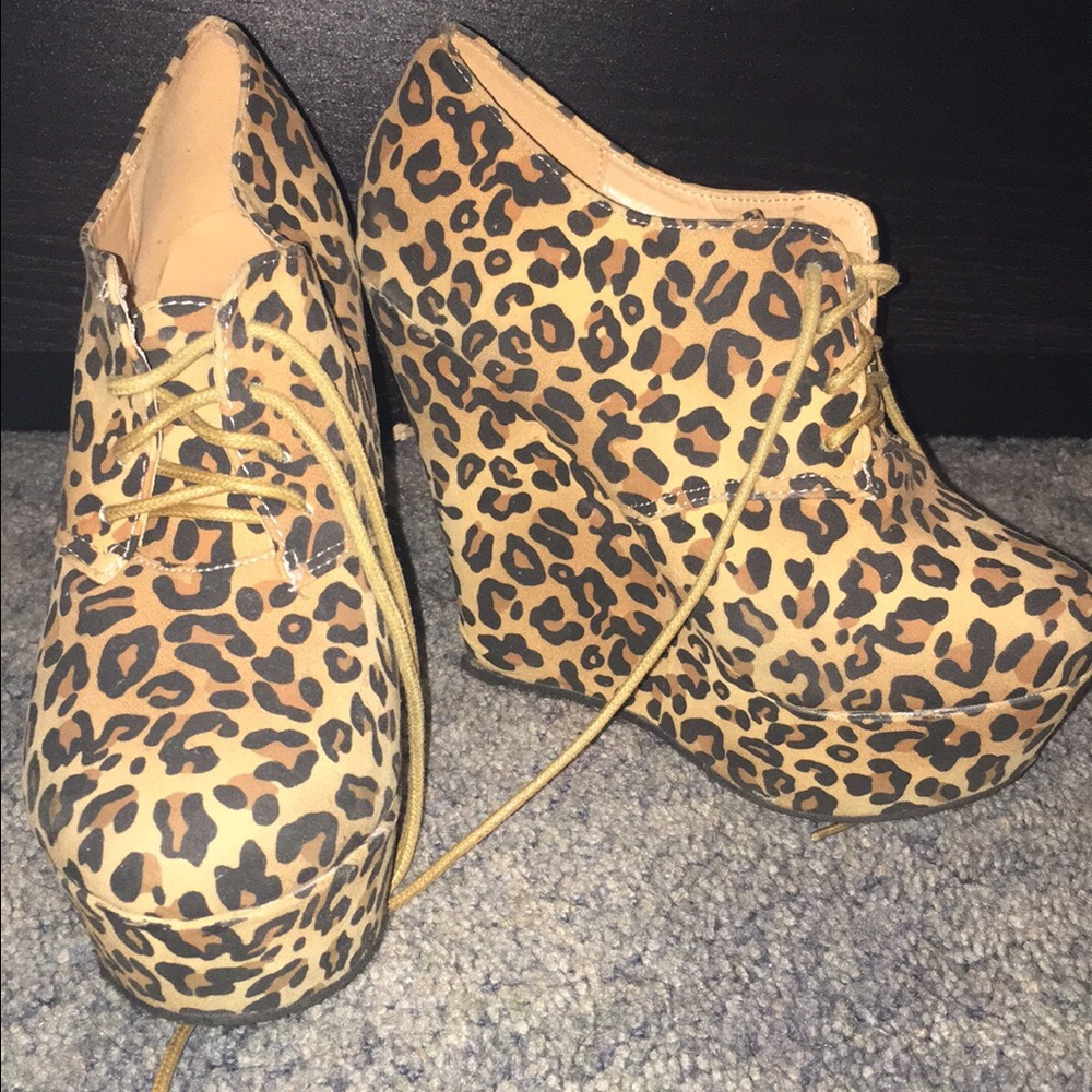 Leopard heels