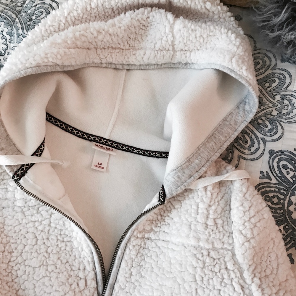 Mossimo  fuzzy sweater