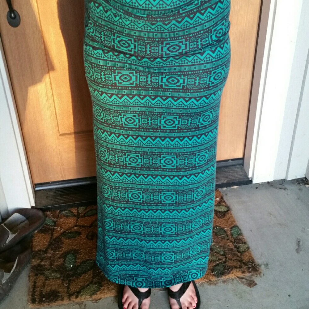 Greenish Blueish, Black Skirt